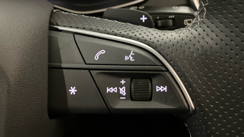 Audi Q5 50 TFSI e Quattro S Line 5dr S Tronic Estate